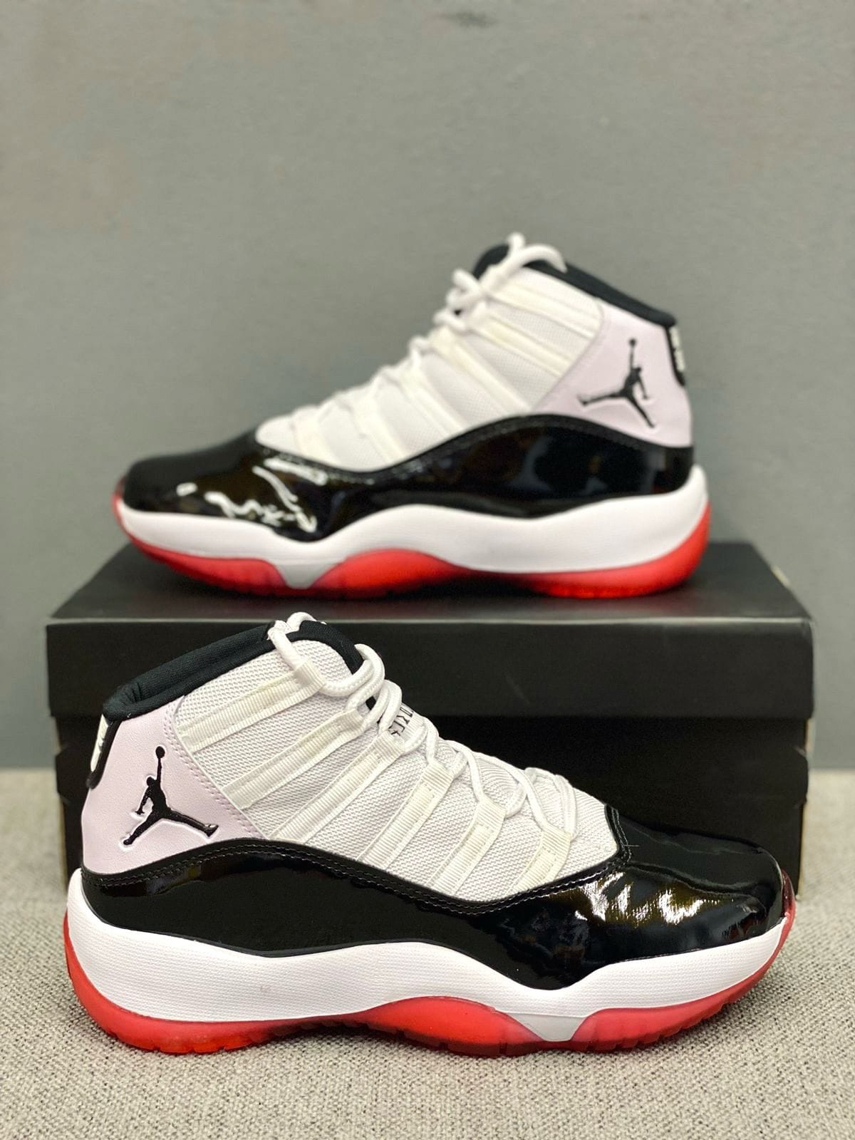 JORDAN TRENZAS BLANCO ROJO
