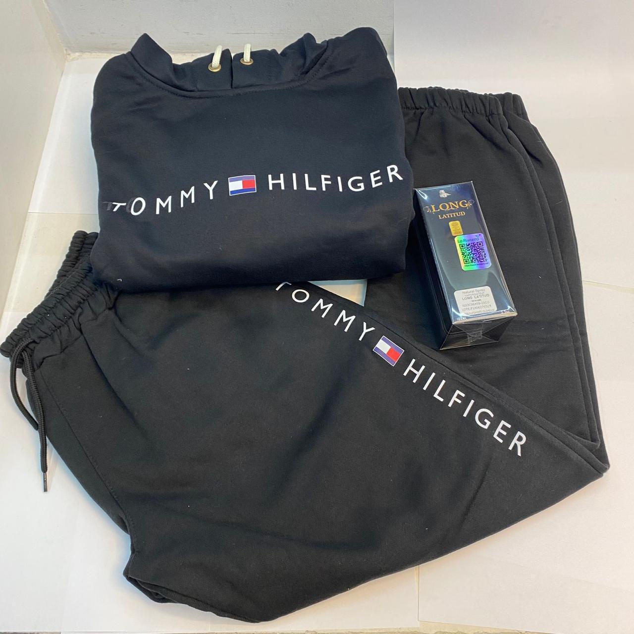 CONJUNTO TOMMY + PERFUME